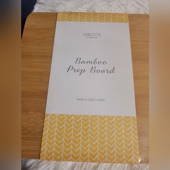 Grove Bamboo Prep Board - Picture 5 of 8